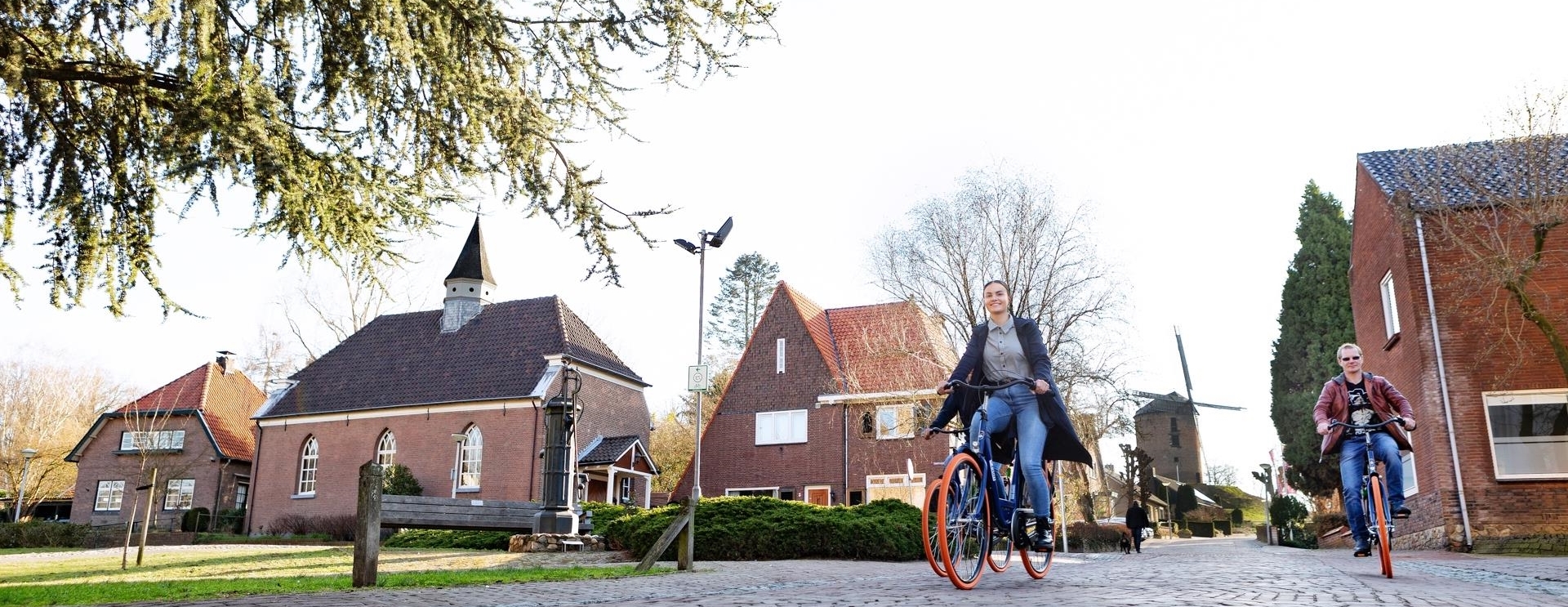 Więcej o agencji Fides