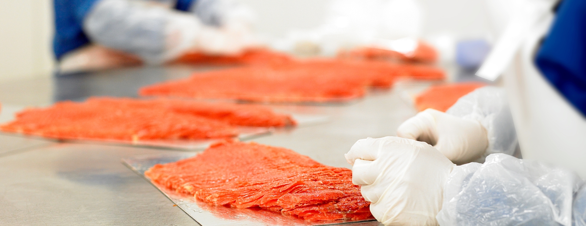 Pracownikow do Pakowanie Lososia